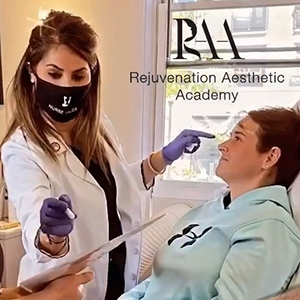 The Beginner Injectables Course is designed for licensed RNs, NPs, DOs, MDs, and PAs who are looking to enter or advance within the rapidly growing field of aesthetic injecting.